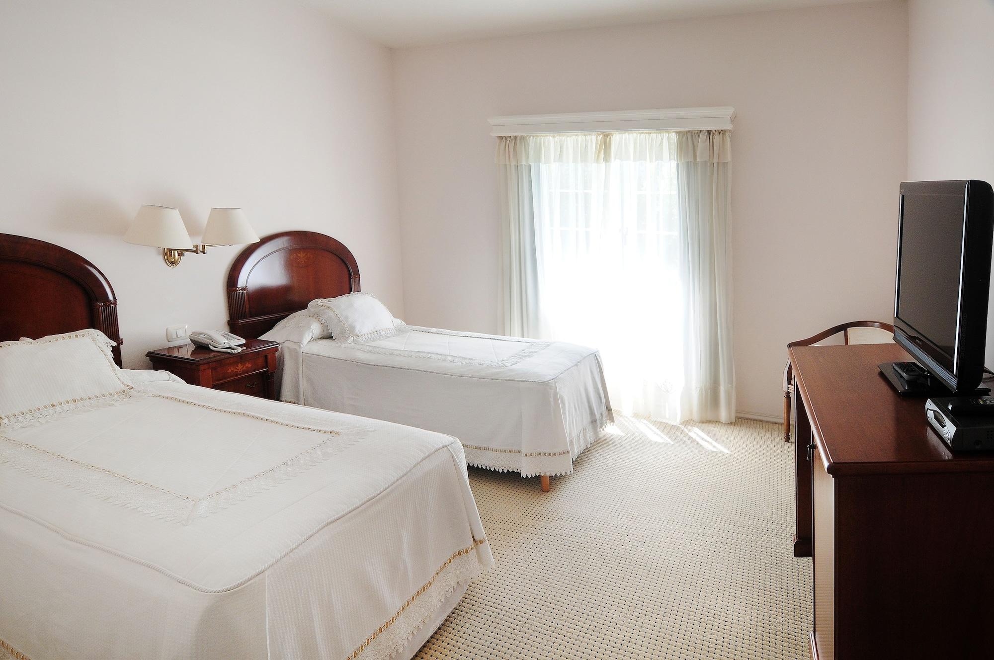 Parque Hotel Jean Clevers 푼타델에스테 외부 사진 A guest room at the Sheraton Vistana Resort