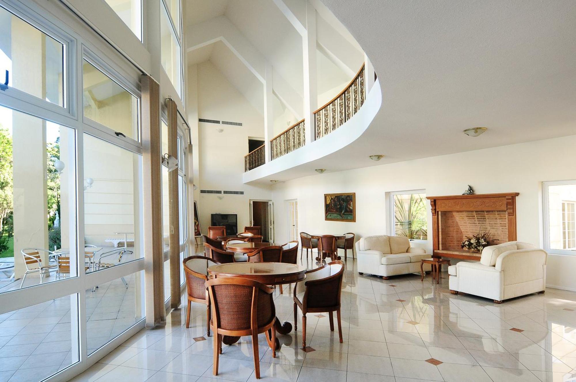 Parque Hotel Jean Clevers 푼타델에스테 외부 사진 Interior of the residence