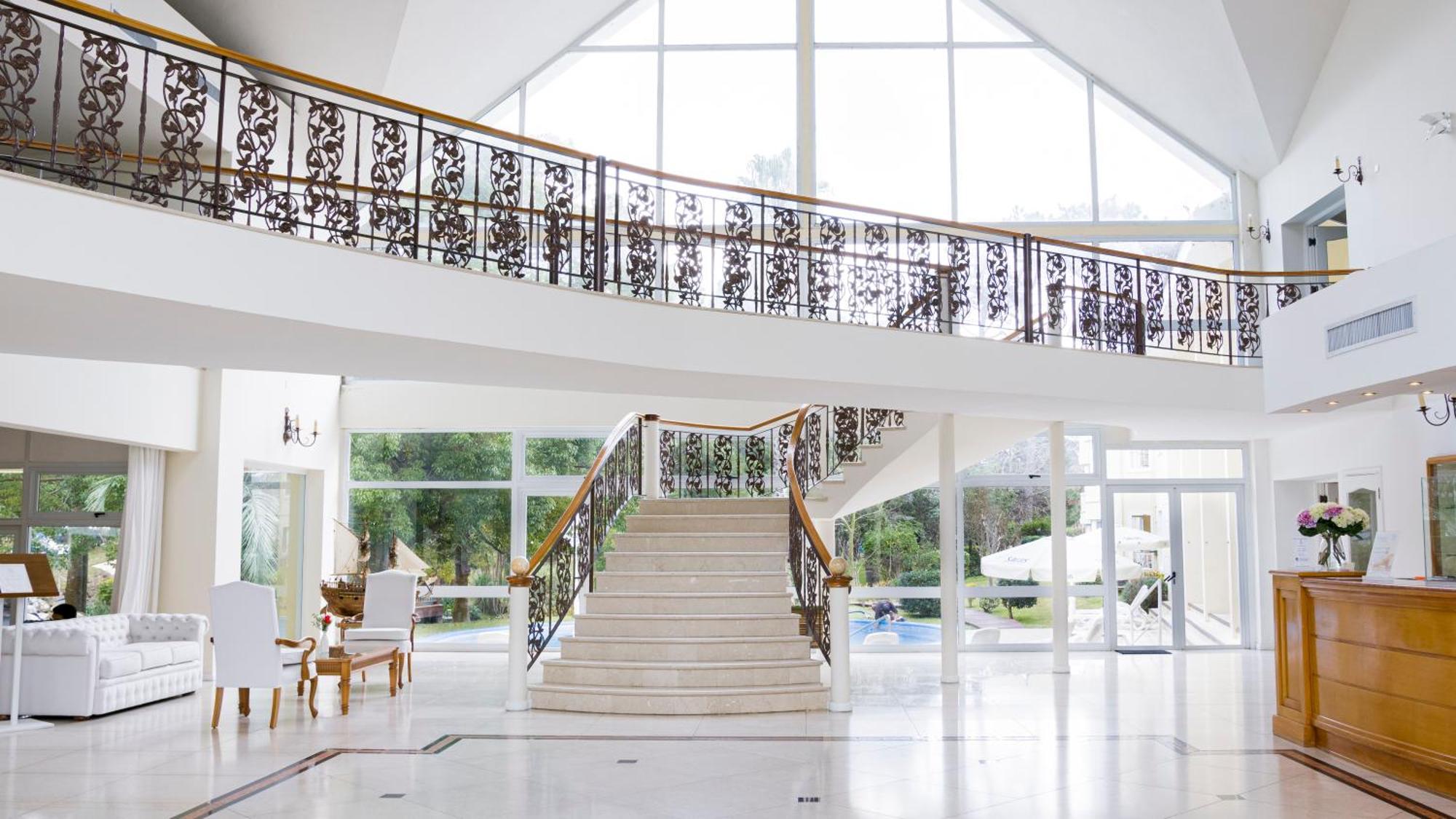 Parque Hotel Jean Clevers 푼타델에스테 외부 사진 Interior of the museum