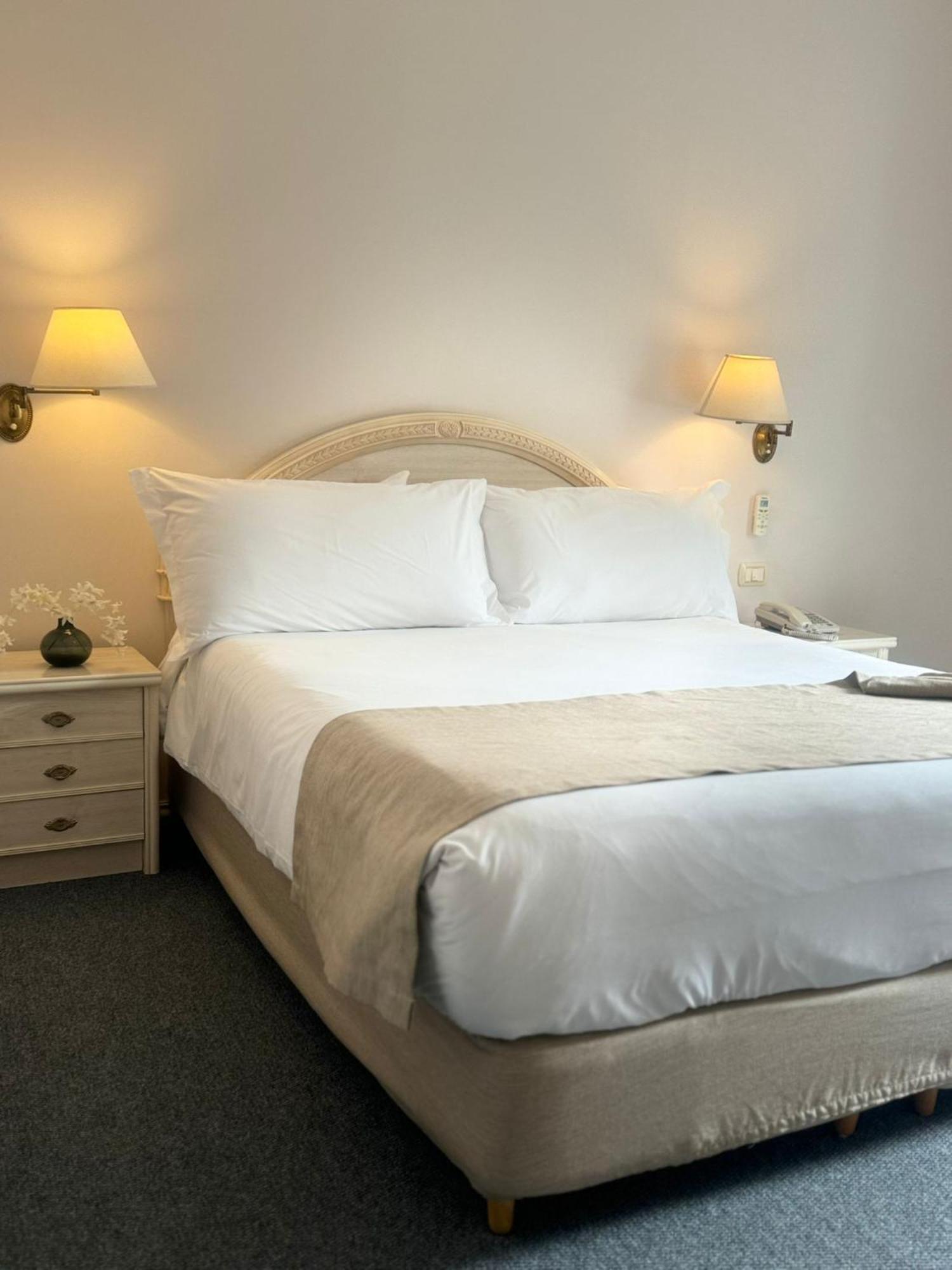 Parque Hotel Jean Clevers 푼타델에스테 외부 사진 A bed