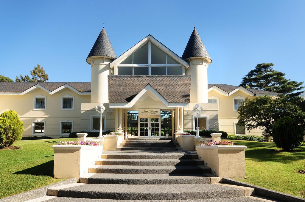 Parque Hotel Jean Clevers 푼타델에스테 외부 사진 The main entrance of the hotel